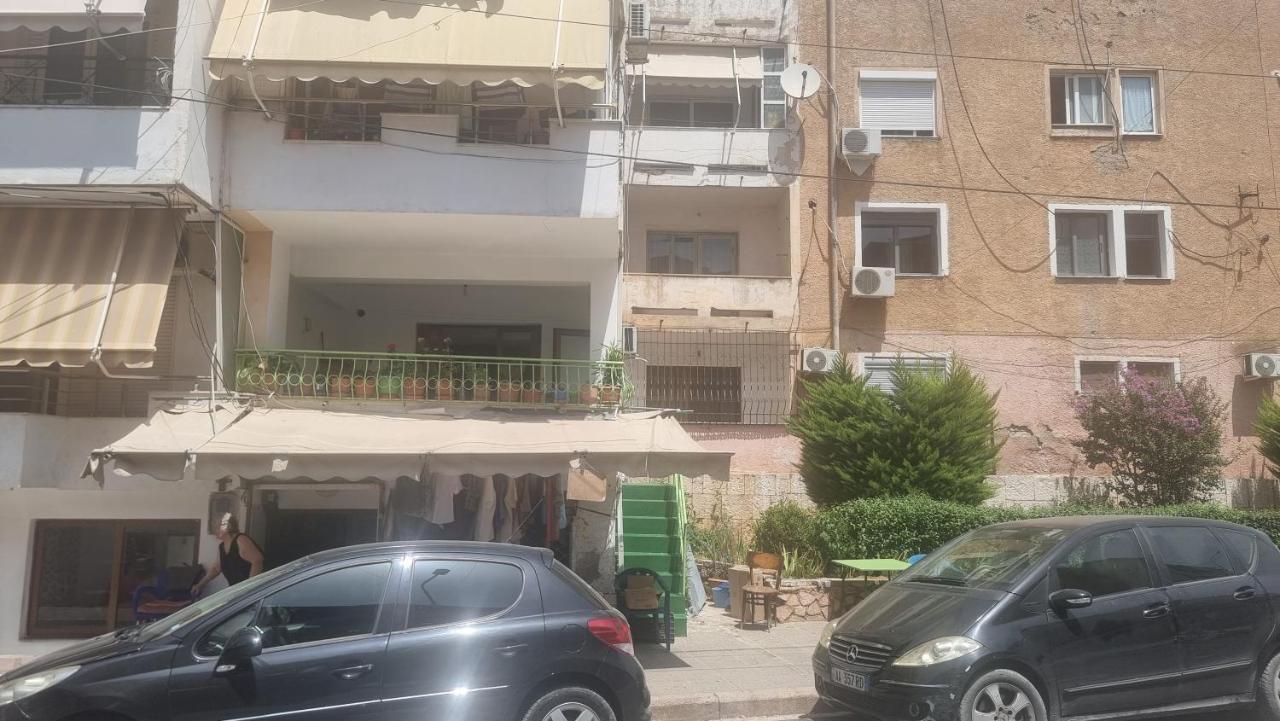Teemo'S Apartments Sarandë Exteriör bild