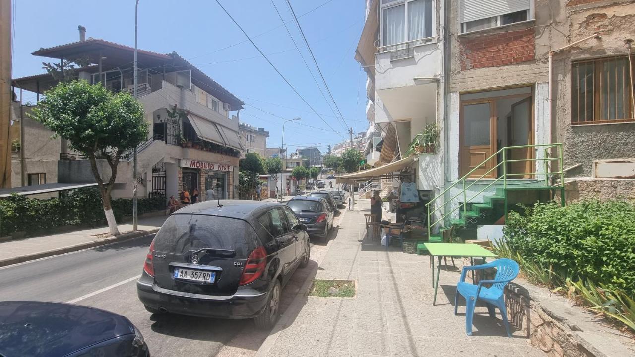 Teemo'S Apartments Sarandë Exteriör bild